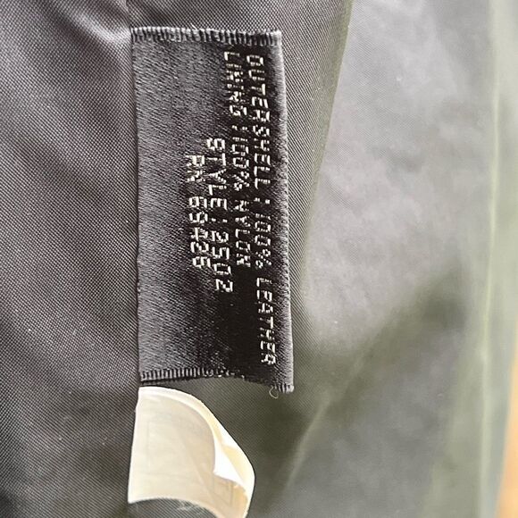 Vintage Women’s Leather by Wilson trench coat single snap closure size Medium - Picture 7 of 9